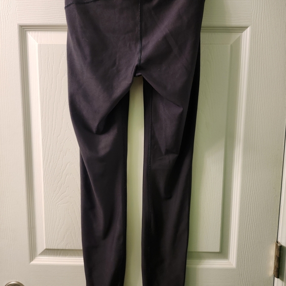 Under Armour Women's High-Rise Ankle Crop Black Leggings - Picture 2 of 5